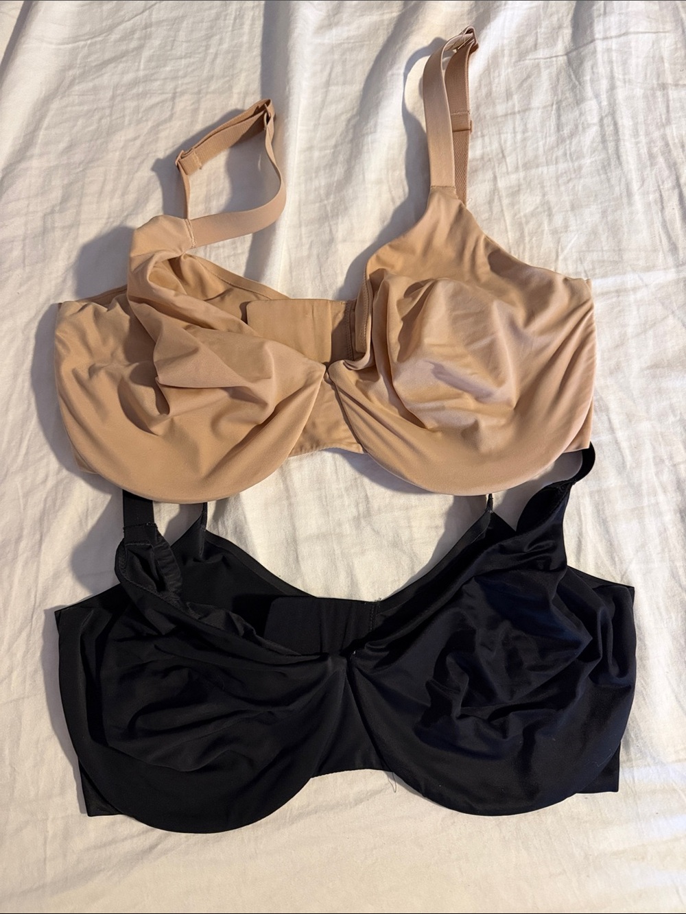 SKIMS Lightweight Underwire Bra Duo in Nude and Black